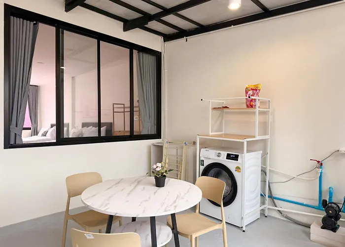 Serenova Siam Paragon, Villa *